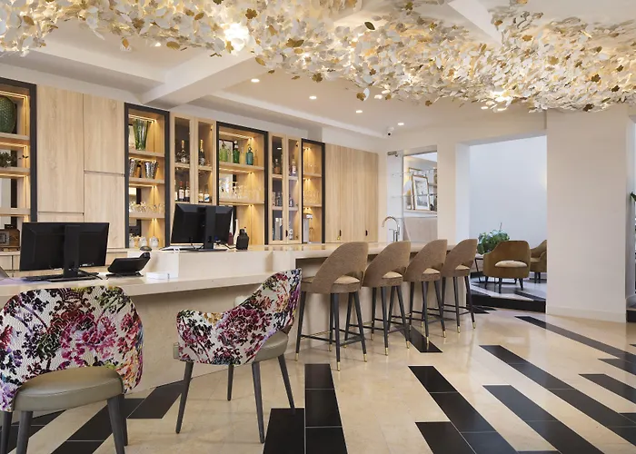 Hôtel des Champs-Elysées Parigi